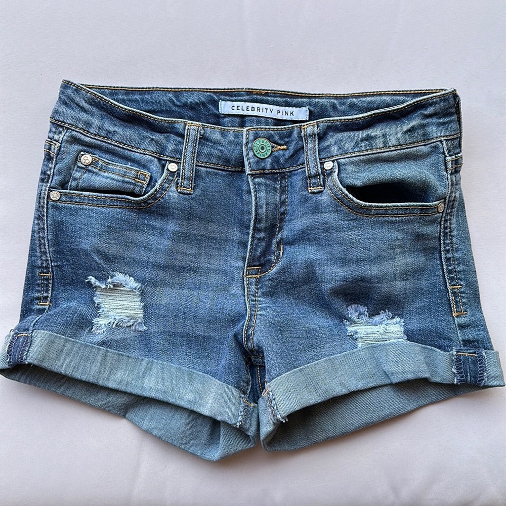 Celebrity Pink Distressed Denim Shorts Size 0 Medium Wash Rolled Cuff Stretch